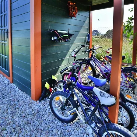 Prázdninový dům Comfortable Homes, Garden, Playground Sarbinowo