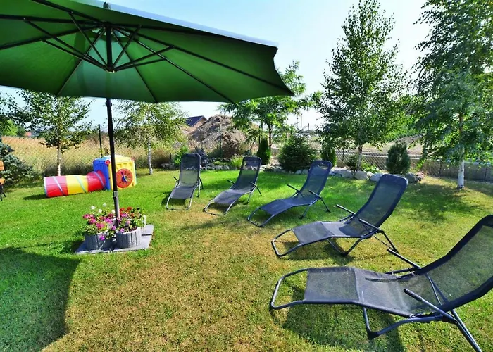 Comfortable Homes, Garden, Playground Prázdninový dům