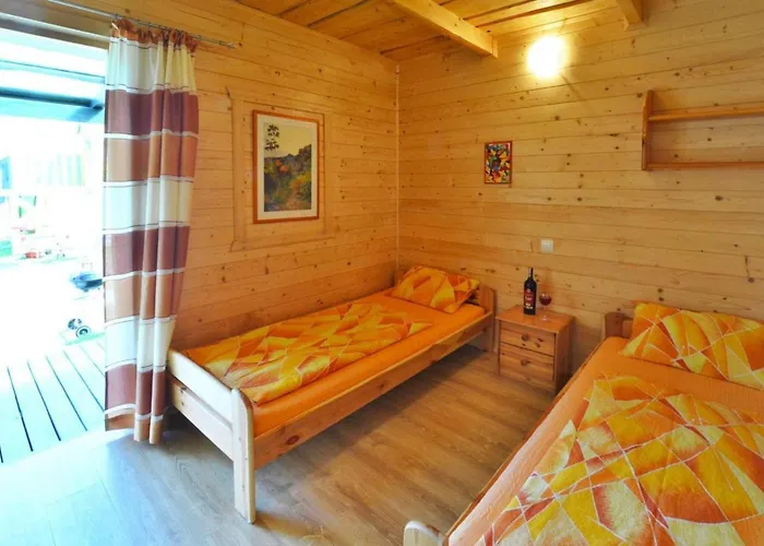 Prázdninový dům Comfortable Homes, Garden, Playground